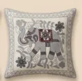 Housse de coussin décorative en coton avec broderie éléphant style thaïlandais d'Asie du Sud - Éléphant Gris Branche Florale