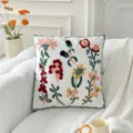 Housse de coussin décorative brodée de style nordique, taie d'oreiller florale pour canapé. - Petite Fleur de Gecko