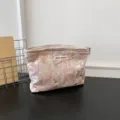 Schicke rosa-goldene bestickte Kosmetiktasche Make-up Pouch Clutch für Damen Alltag. - Rosa Gold Textur Stil