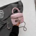 Chic bolso acolchado rosa mini neceser con correa de cadena, elegante bolso para mujeres. - S / Rosa
