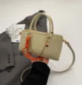 Green crossbody bag variant with metal chain and heart pendant for stylish women. - With Pendant / Green