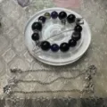 Set di bracciali di perle nere e viola fatte a mano con ciondoli d'argento eleganti. - Catena di Sicurezza Farfalla / 10 Pezzi/Confezione / Argento