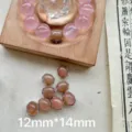 Set di cabochon in pietra del sole e bracciale di perle di quarzo rosa per gioielli DIY. - Set Scatola Pietra del Sole