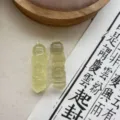 Ciondolo intagliato in cristallo giallo naturale stile accessorio di gioielleria. - giallo limone