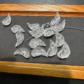 Natuurlijke witte kwarts kristal engel vleugels en beren bedels voor DIY sieraden maken. - Grote engelenvleugels / 1 Stuk Verpakking (ca. 22mm)