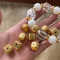 Perline distanziatrici geometriche cave in stile lava irregolare placcate in oro 18K gioielli - Quadrato Spazzolato con Foro Passante / 1 Pezzo (13mm) / Oro
