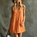 Découvrez cette robe d'été courte en lin et coton à col V avec poches pour femme. - S / Orange