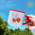 Taza de cerámica bonita con diseño de conejo, borde y asa rojos, foto de producto principal ideal. - 350ml / Pequeño Conejo Linterna Roja