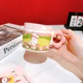 Jolie tasse en céramique avec anse florale, design de lapin de printemps, vue de détail. - 320ml / Tulipe Lapin Rose
