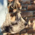 Pluche nepbont luipaardprint crossbody tas met gouden ketting voor dames herfst winter. - Grijs