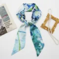 Foulard lungo in raso con stampa artistica, ideale per capelli, borsa o come accessorio. - Seta Sintetica Raso-36# (Opera d'Arte Classica)