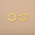 Acero inoxidable chapado en oro 18K texturizado doble agujero colgante redondo para joyas. - 15mm / Chapado en oro 18K