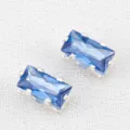Strass blu rettangolari luminosi con griffe argentate per la creazione di gioielli fai da te. - Strass ad Artiglio Rettangolare / 20 Pezzi/Confezione / Blu zaffiro