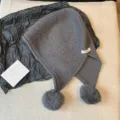 Gorro pasamontañas de lana gris con pompones para mujer, estilo de capucha cálida de invierno. - 54-62cm / Gris