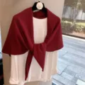 Chal de lana virgen australiana y top blanco, pañuelo triangular de punto para invierno. - Rojo Borgoña