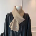 Bufanda de invierno de punto suave para mujeres y hombres, cuello cálido y grueso para clima frío. - Caqui
