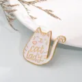 Bonito broche de gato cat lady de esmalte blanco y oro accesorio para amantes de gatos - Dama de los Gatos Blanca