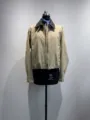 Klassieke dames korte jas in barn stijl met contrasterende PU kraag en handige ritssluiting. - S / Tops / Khaki