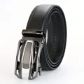 Cinturón de cuero para hombre con hebilla automática elegante, cinturón negro casual. - 110cm / Coche Deportivo Gunmetal + Doble Costura