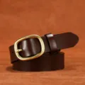 Cinturón de mujer de cuero marrón genuino con hebilla dorada clásica, estilo casual. - 105cm / Café