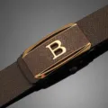 Cinturón de cuero marrón con hebilla automática y elegante hebilla dorada con letra B. - Patrón de Palma Oro B / 110cm