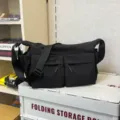 Große kapazität lässige schwarze nylon umhängetasche schultertasche für damen pendeln. - Schwarz