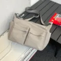 Lässige Nylon Umhängetasche für Damen, große Kapazität Pendeln Reise Crossbody Tasche. - Grau