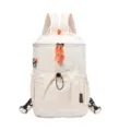 Kompakter multifunktionaler Outdoor-Rucksack mit orangen Zippern und Fronttasche. - Weiß