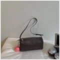 Vintage geweven cilindrische schoudertas voor dames, donkerbruine casual crossbody tas. - Schouder-okseltas / Koffie Met Hanger