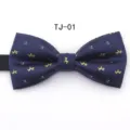 Dunkelblaue Fliege mit goldenem Hundemuster, elegantes formelles Accessoire fur Damen und Herren. - TJ01