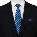 Herren Business formelle gestreifte Krawatte kombiniert mit Anzug und elegantem Einstecktuch. - STJ101