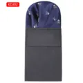 Formeel donkerblauw heren pochet met wit doodshoofd motief voor pak, direct insteekbaar. - KDJ02