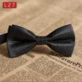 Herren Polyester Fliege mit geometrischem Print, schwarze Krawatte fuer Hochzeit und Business. - L27