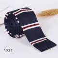 Herren Retro Strick Krawatte flaches Ende mit blau weiss roten Streifen Design. - 172#