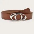 Bruine lederen damesriem met een chique zilverkleurige geometrische ovale metalen gespaccessoire. - Lengte 105cm Breedte 2.8cm / camel