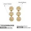 Größendetails und Spezifikationen der eleganten Zirkon Blumen Ohrringe in Goldstahl. - Ohrringe / Gold