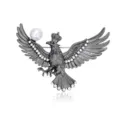 Detaillierte Studioaufnahme der Vintage gekrönten Adler Brosche mit funkelnden Strasssteinen. - Waffenschwarz Adler mit Krone und Perle (C958-C)