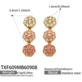 Vergoldete Edelstahl Dreifach-Blüten Zirkon Ohrhänger, luxuriöser hypoallergener Schmuck. - Ohrringe / Rosa