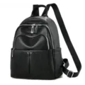 Détail de sac à dos en cuir noir avec zips argentés, poche avant et bretelles résistantes. - Noir