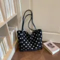 Sac cabas élégant en toile à pois noirs et blancs avec de longues anses pour femmes au quotidien. - Style de base / Noir