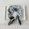 04 Pearl - Block Paisley Green