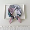 Paisley with Pink Border (With Pearl Buckle) / 56cm