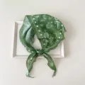 103x67x67cm / Dark Green Paisley