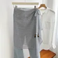 Bottoms / 64*60cm / Witte Ruit