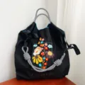 Grote geborduurde canvas shopper casual schoudertas stijlvolle handtas voor dames - Groot Zonder Band / Zwart Bloemen Kader