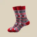 Weihnachtliche Strickstrümpfe in Rot Grau mit klassischen Schneeflocken-Mustern, warm und festlich. - Einheitsgröße / Dreieck-Schneeflocke