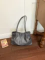 Graue slouchy Leder-Shopper-Tasche, lässige tägliche Schultertasche für Damen, vielseitige Tasche. - Ohne Anhänger / Grau