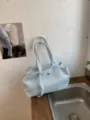 Light blue minimalist large capacity tote bag, stylish commuting single shoulder bag for women. - No Pendant / Blue