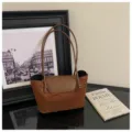 Lässige große braune Wildleder Umhängetasche Retro Mode vielseitige Pendler Handtasche - Braun Ohne Anhänger