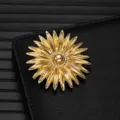 Exquisite gold sunflower brooch elegant metal flower lapel pin fashion suit accessories - Sunflower Shape (X1174)